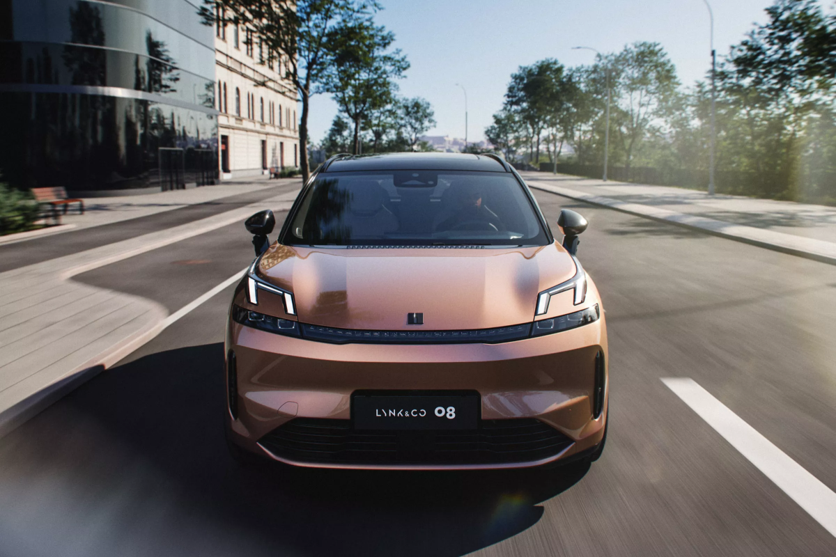 PHEV Asal China Tawarkan Daya Tempuh Terpanjang di Eropa