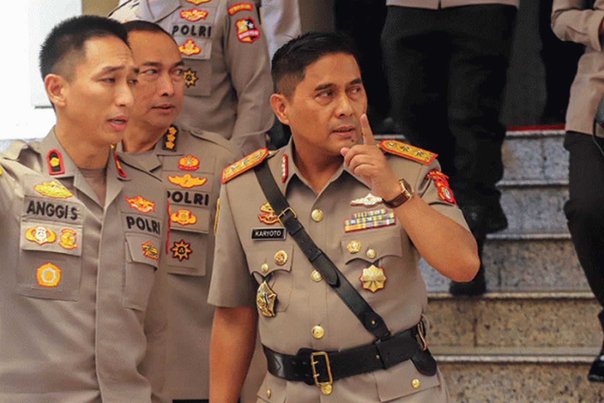 Sebanyak 27 Jenderal Polri Mendapatkan Kenaikan Pangkat, Karyoto Kini Memiliki Bintang Tiga.