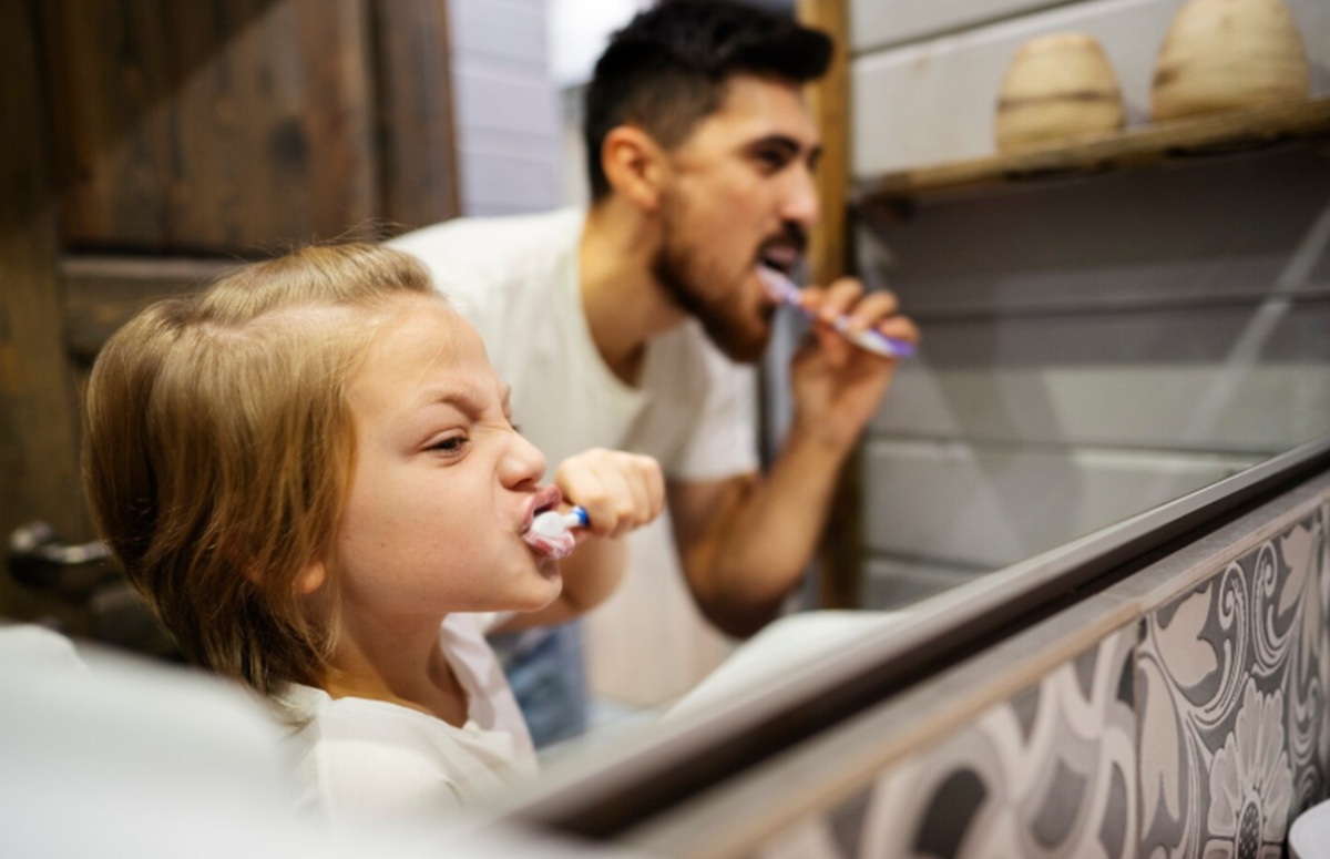 Empat Kesalahan Saat Menyikat Gigi yang Sering Terjadi Tanpa Sadar