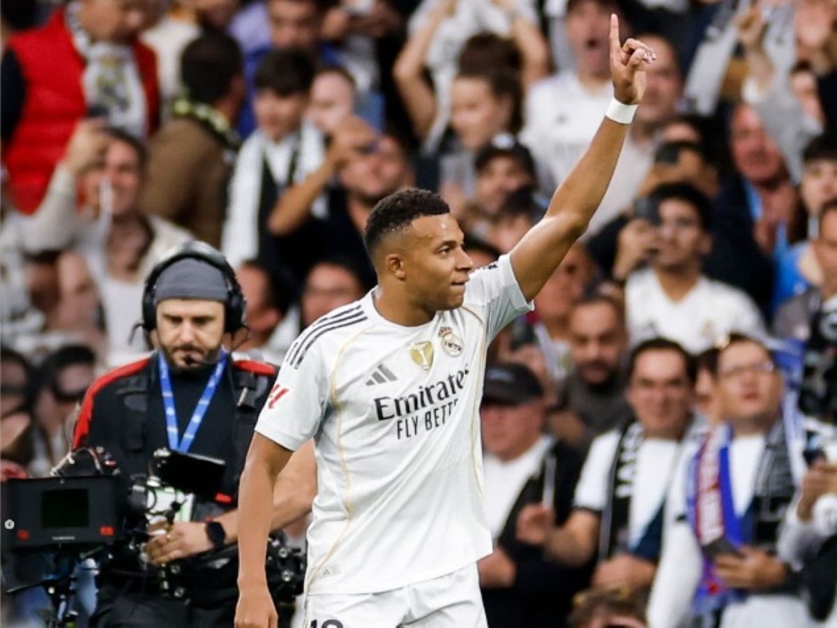 Kylian Mbappe Dihujat Karena Larangan Hormati Barcelona di Final