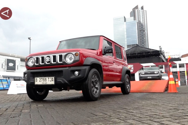 Jimny 5 Door Tampilkan Ketangguhan Off-Road Di IIMS 2026